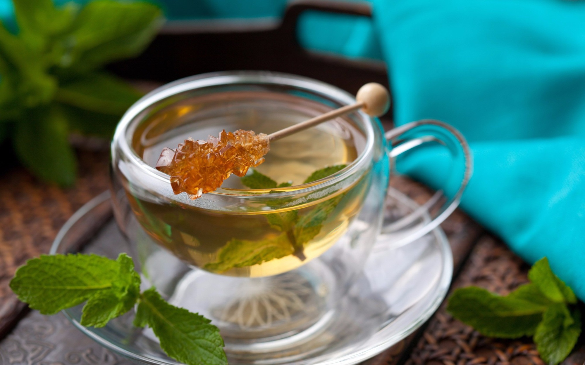 Mint Tea- teas that both nourish internal organs, prevent cancer 