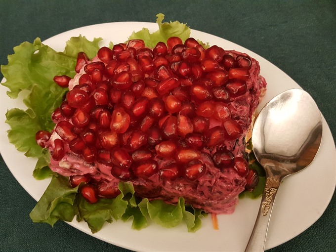 Azerbaijani Cuisine- Pomegranate salad